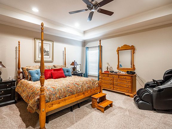 2nd image of 5209 Ellen Jayne Way