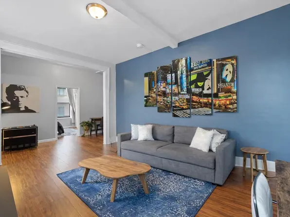 450 1st Street image 1 of 10