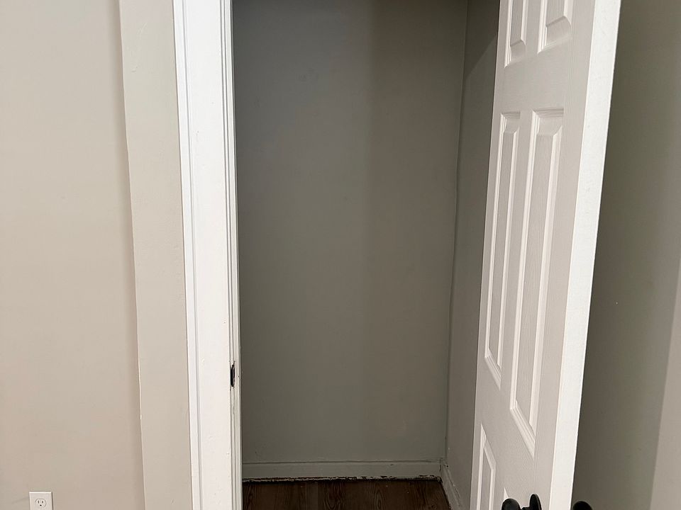 1st image of 3537 Oregon Ave APT 2N