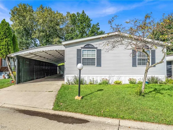 27202 Cook Rd Unit 90, Olmsted Twp, OH 44138