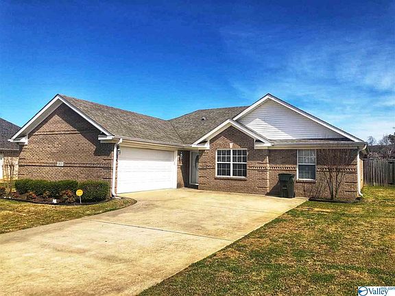 2nd image of 103 Fawn Forest Dr