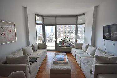 Rented by Luxury Habitat