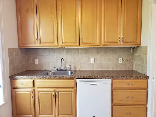 Rented by Avenue Sotheby's International Realty | media 12