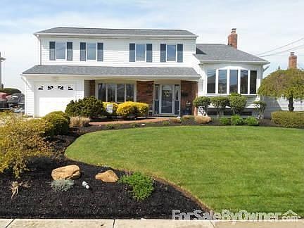 1st image of 30 Cedar Point Dr