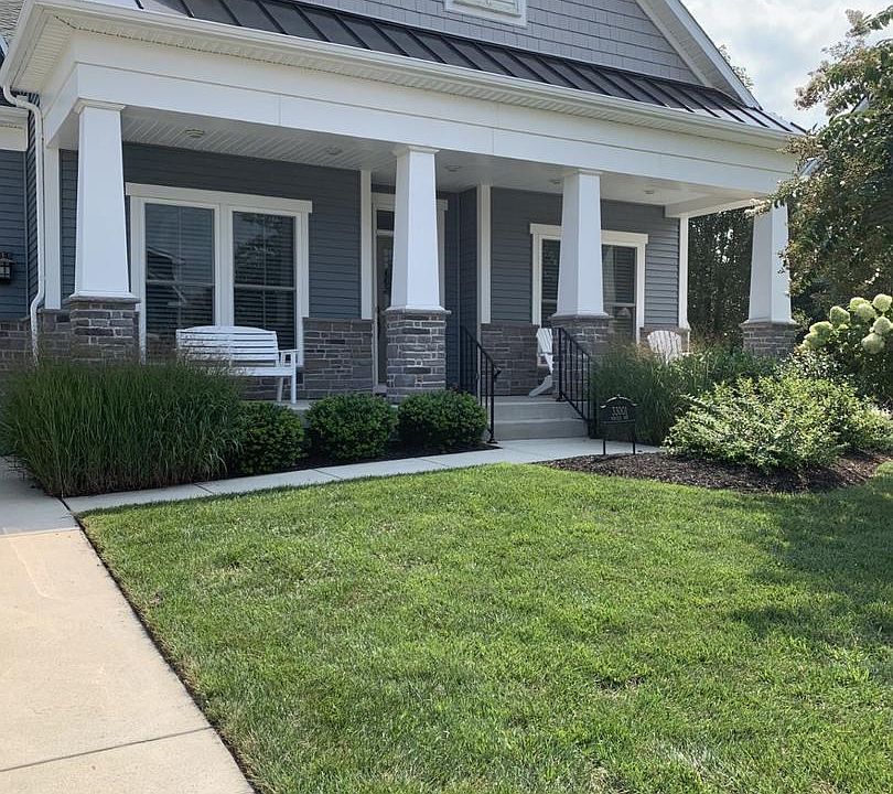 1st image of 33001 Venezia Way