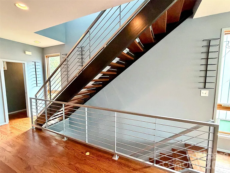 305 McNinch St #B — Photo 27