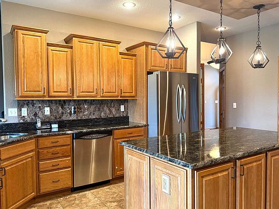 5th image of 4767 Pine View Ct