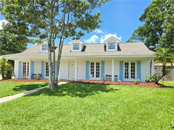 200 Lake Sabine Ct, Slidell, LA 70461