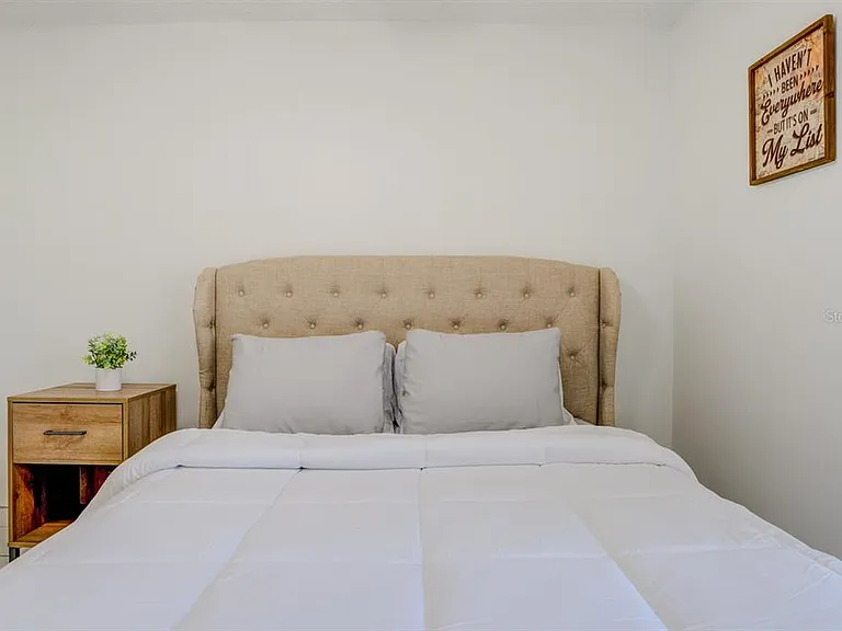 8541 Briar Grove Cir — Photo 24