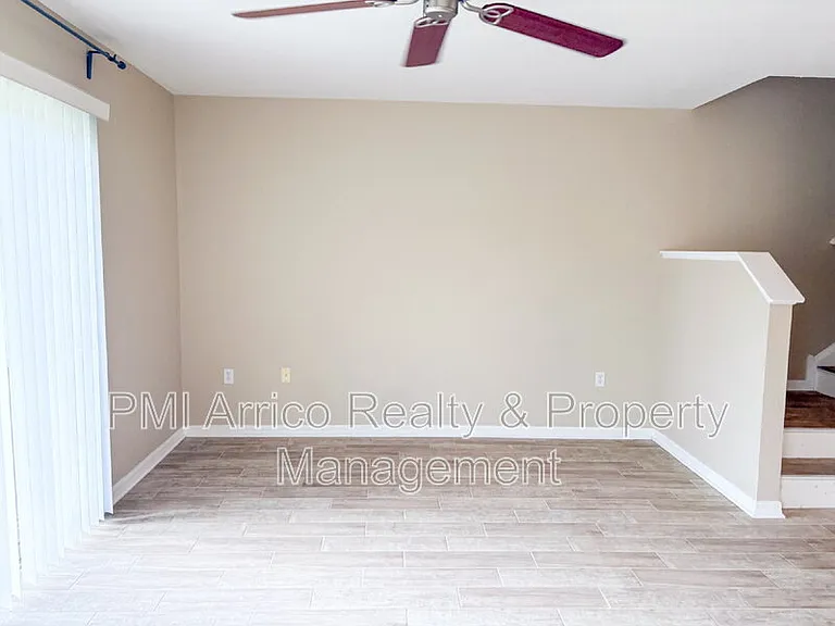 10840 Johanna Ave — Photo 9