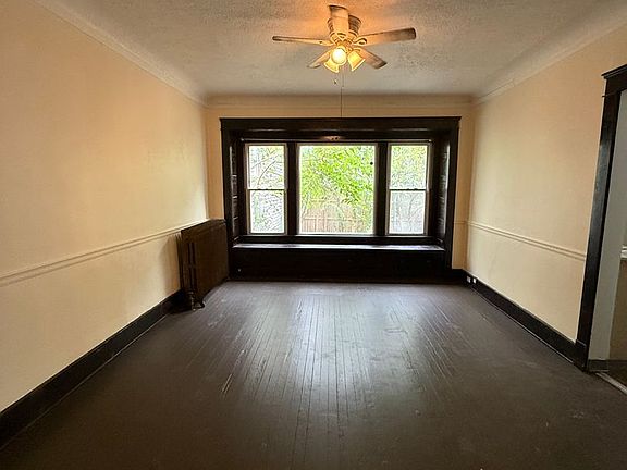 3rd image of 1519-1525 Clark Ave #1521
