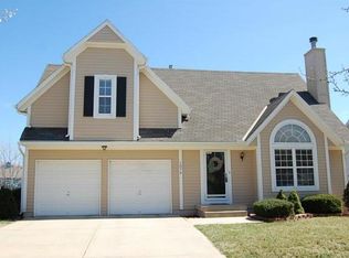 1076 N Logan St, Olathe, KS 66061