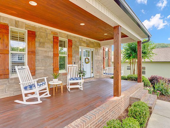 2nd image of 3429 Willow Lake Cir