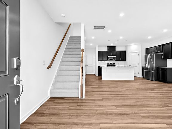 3rd image of 206 Redford Place Dr
