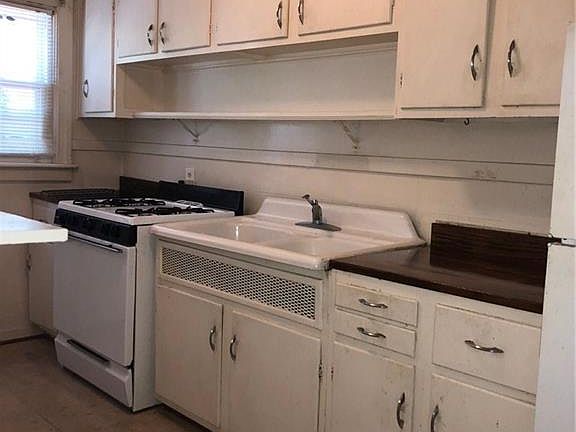 2nd image of 7420 Hampton Blvd APT B3
