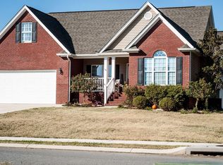 16 Slate Dr, Chickamauga, GA 30707