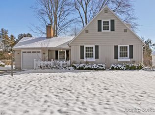 2241 Tremont Blvd NW, Grand Rapids, MI 49504