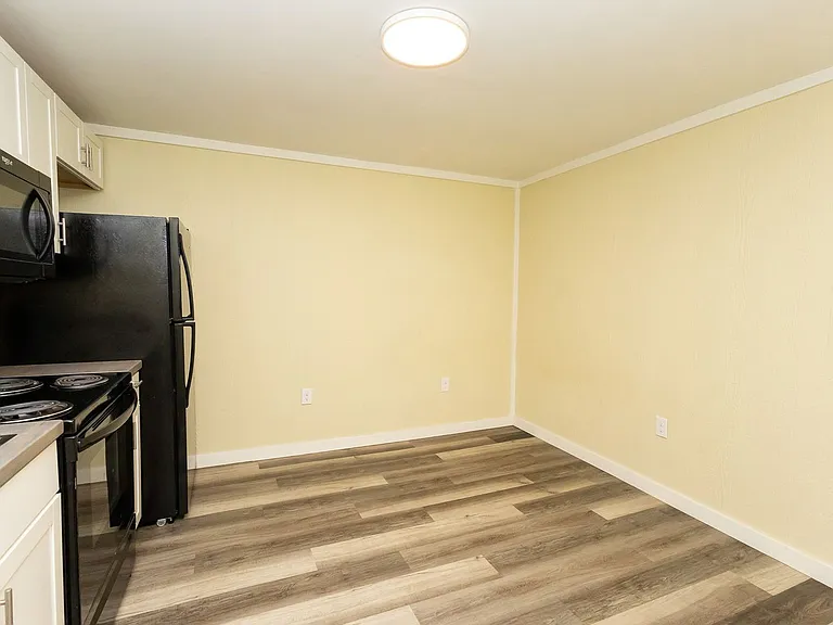 5640 Highway 41 #14 — Photo 6
