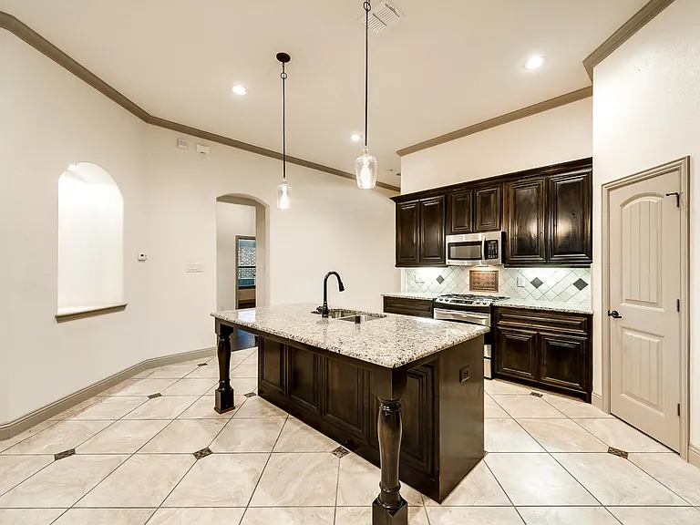 1025 Dunhill Ln — Photo 18