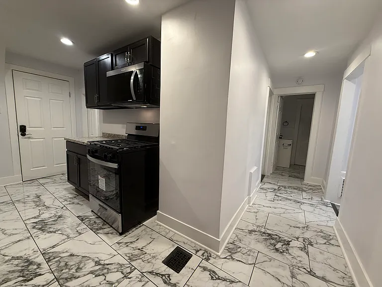 9 Mather St #1 — Photo 10
