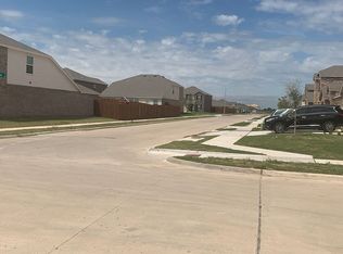 900 Paso Fino Dr, Haslet, TX 76052