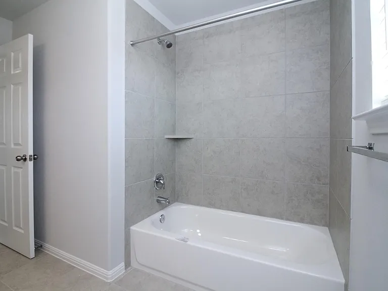 10305 Forest Grove Dr — Photo 20