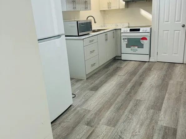 42 Williamson Dr, Brampton, ON L7A 3L9