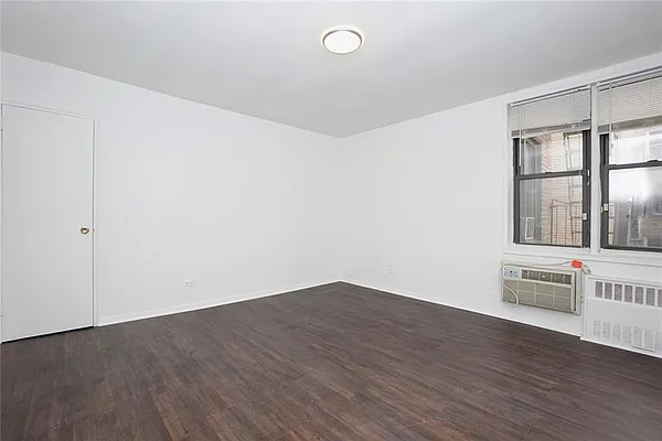 Sold by Remax Real Estate Professionals | media 13