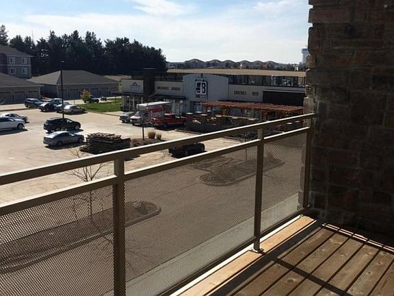 5th image of 565 Cameron Way APT 304