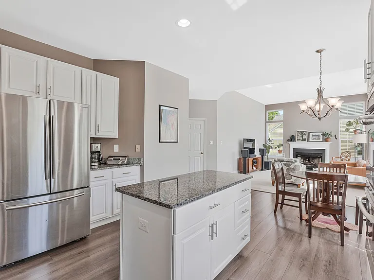 611 Curtin Pl SE — Photo 14