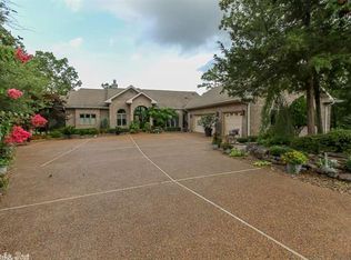 10 Resplandor Ln, Hot Springs Village, AR 71909