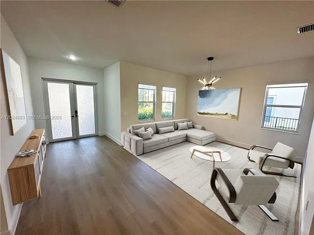 12336 SW 43rd Ct — Photo 2