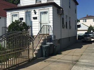 1040 Swinton Ave, Bronx, NY 10465