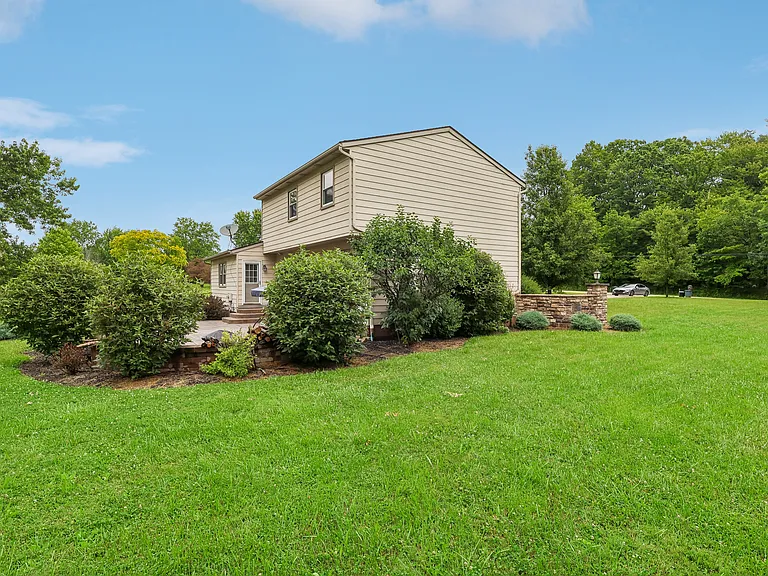 4702 Alger Rd — Photo 41