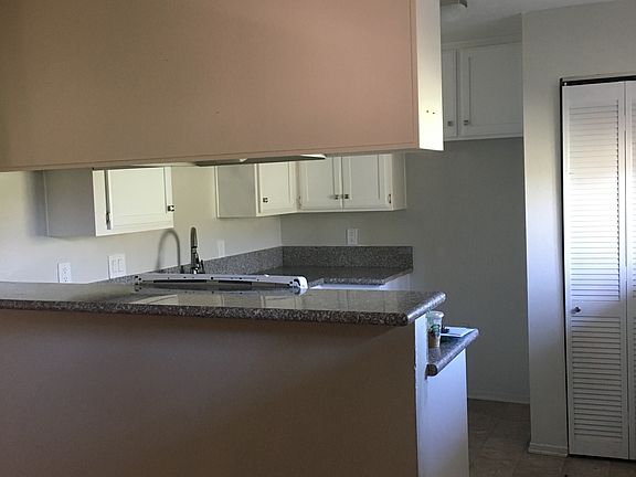 3rd image of 5712 Aldama St APT 15