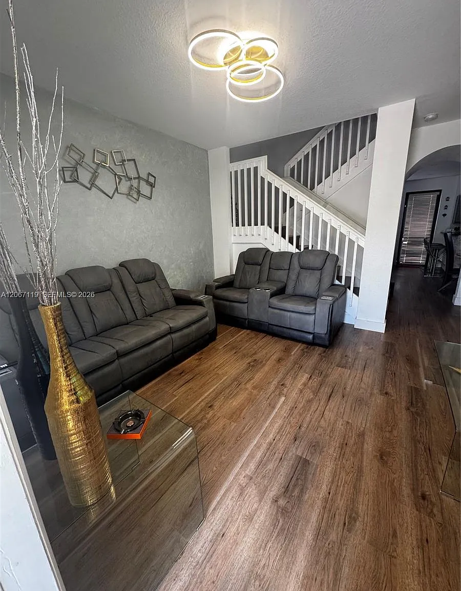 Silver Palm West — Photo 2