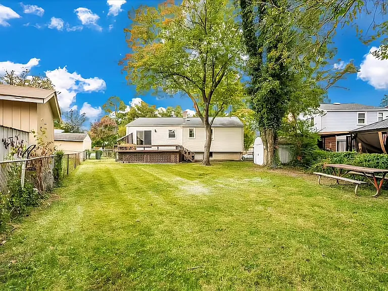 6703 Cathedral Ave — Photo 28