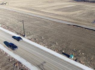 18635 130th St NW, Edmonton, AB T6V1E2