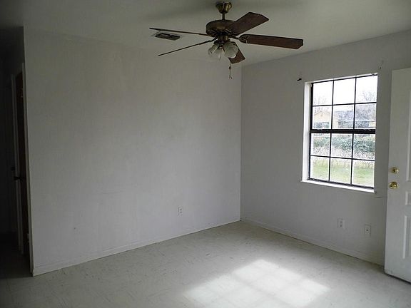 3rd image of 502 E Bessie St #4