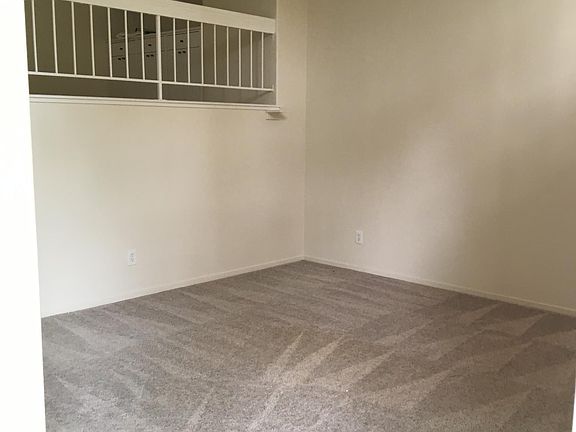 3rd image of 414 Galleria Dr APT 10