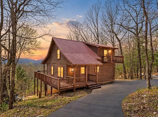 890 Brittney Dr, Blue Ridge, GA 30513