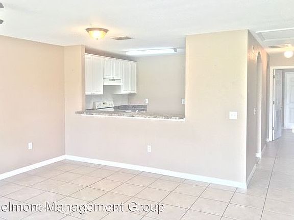 5th image of 727 Leopard Ct