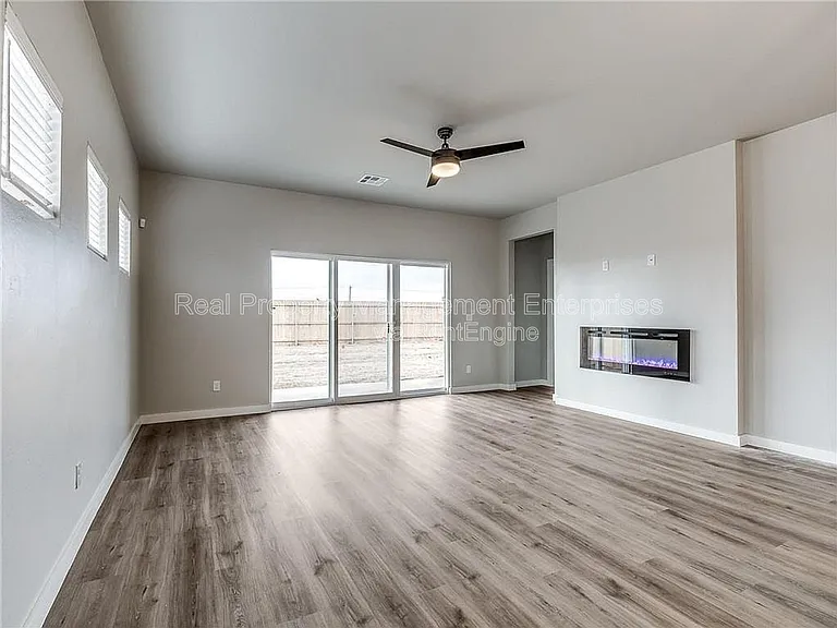 8104 NW 151st Cir — Photo 6