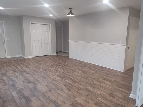 4th image of 511 Orchard Ave #511