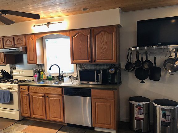 4th image of 646 Brentwood Dr