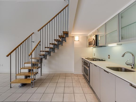 5th image of 575 6th Ave Unit 208