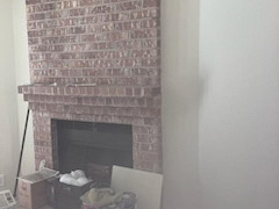 2nd image of 1703 Maplewood Trl