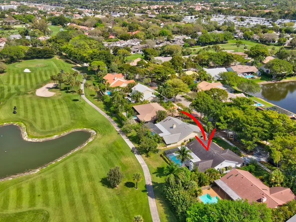 355 Woodlake Lane, Deerfield Beach, FL 33442