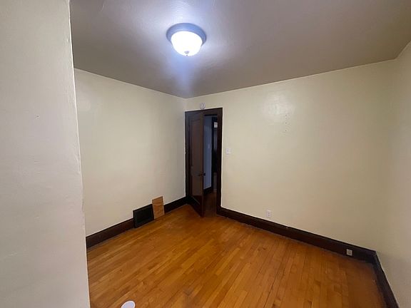 4th image of 1119 S 86th St #1121