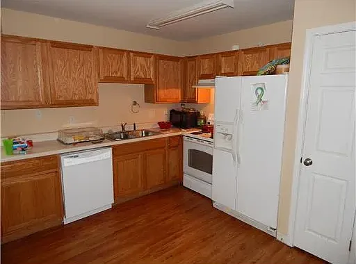 3 bed, 1097 sqft, $1,600 — Photo 3